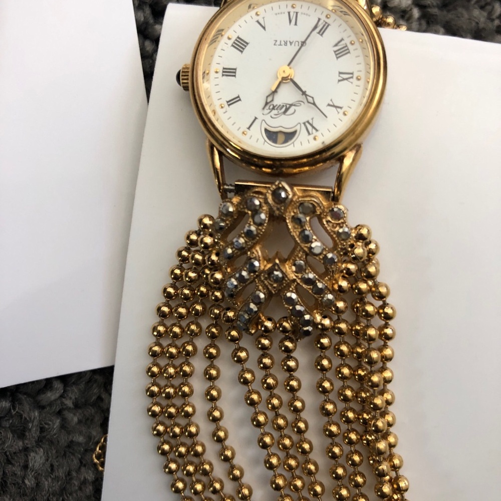 Elegant Gold Women's Watch